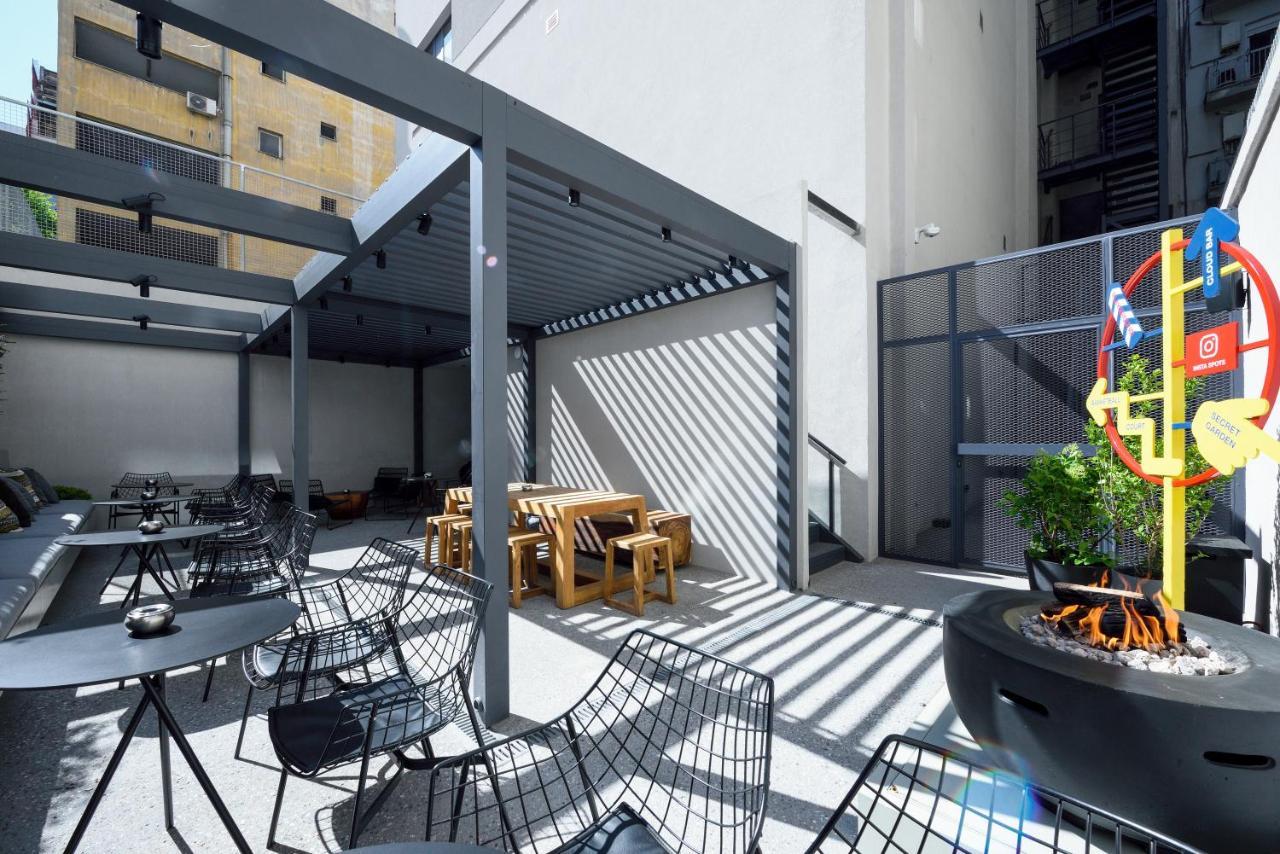 Onoma Hotel 塞萨洛尼基 外观 照片 The courtyard of the 4G building