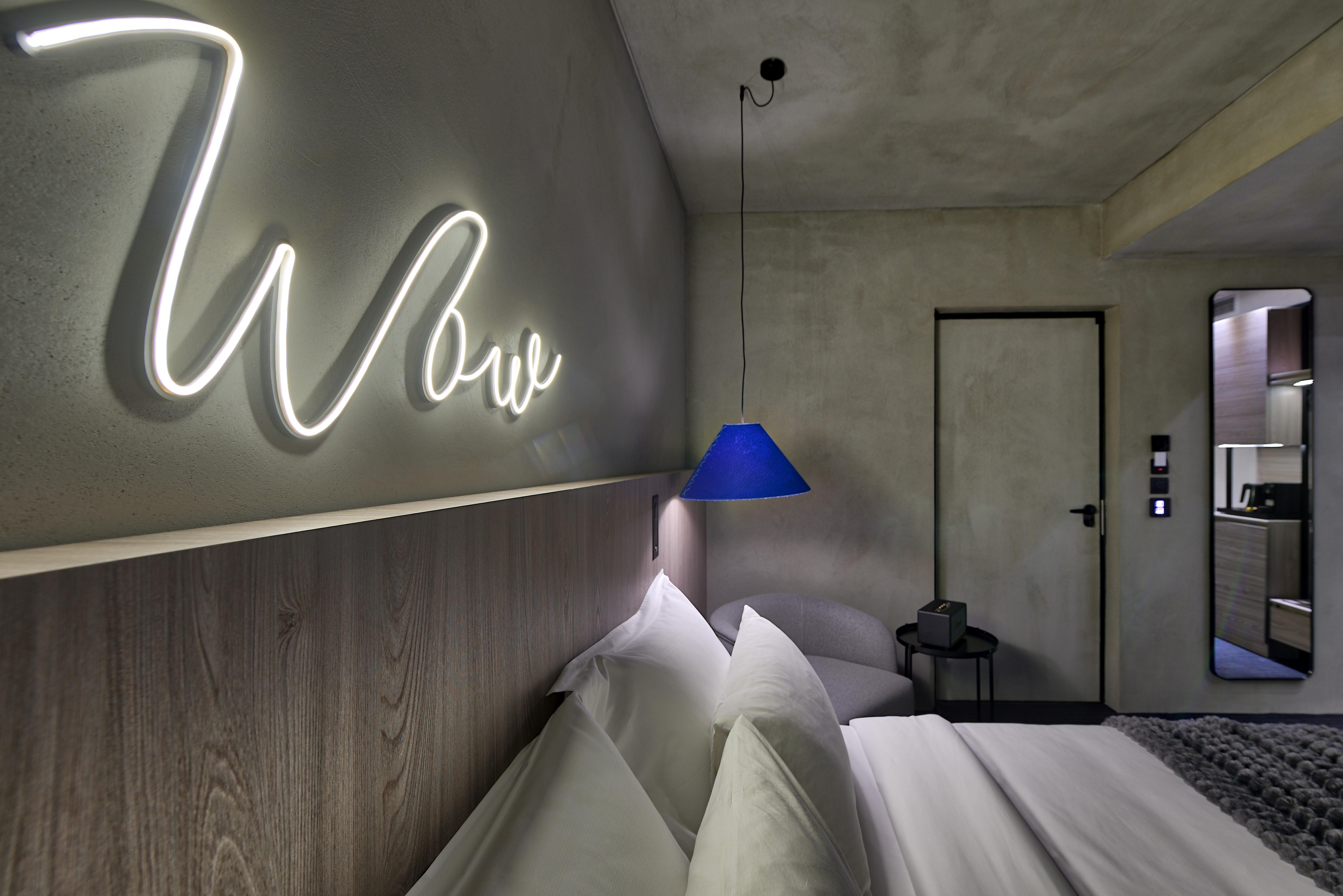 Onoma Hotel 塞萨洛尼基 外观 照片 A room at the WOW Hotel