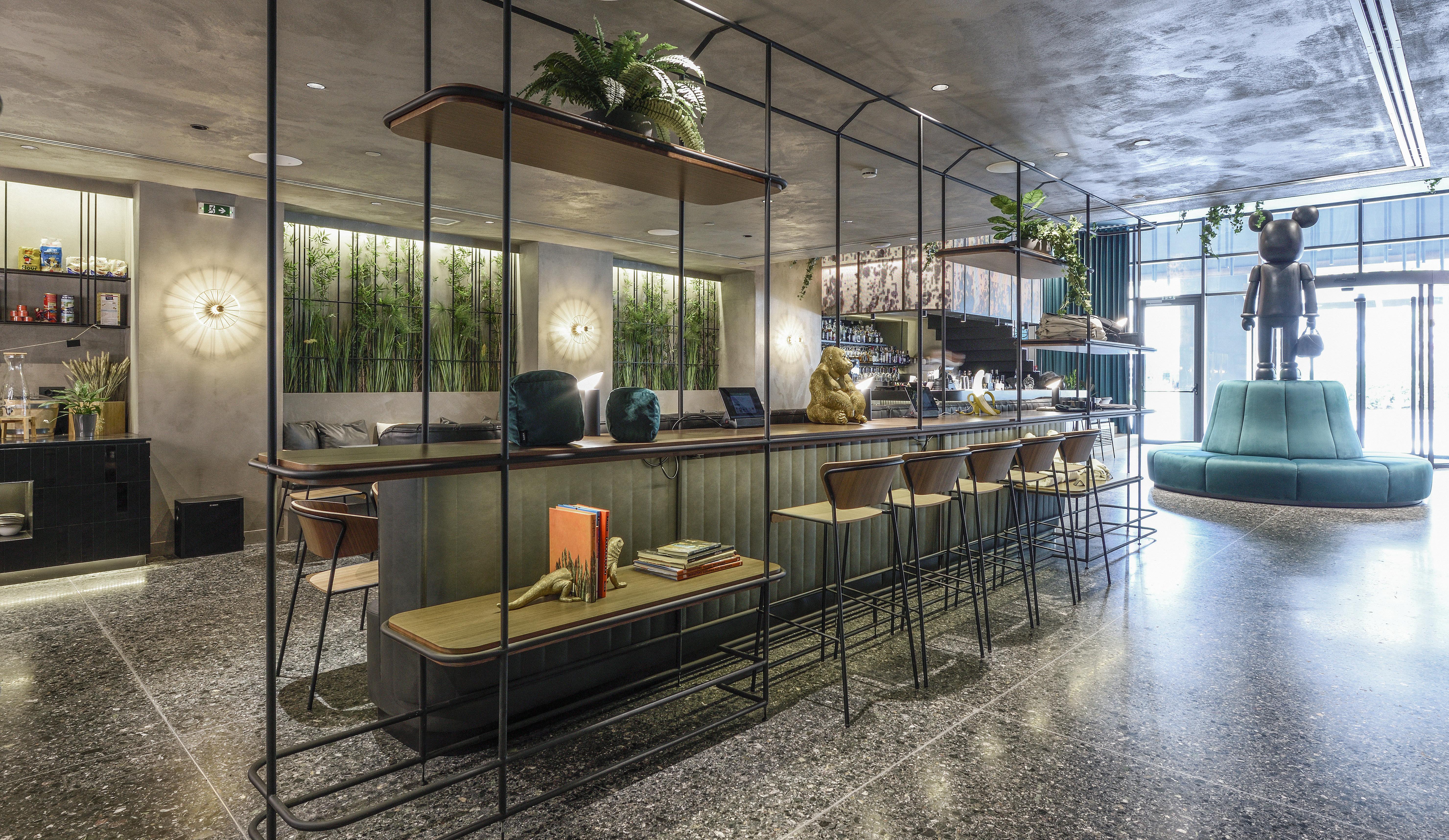 Onoma Hotel 塞萨洛尼基 外观 照片 The lounge at the airport