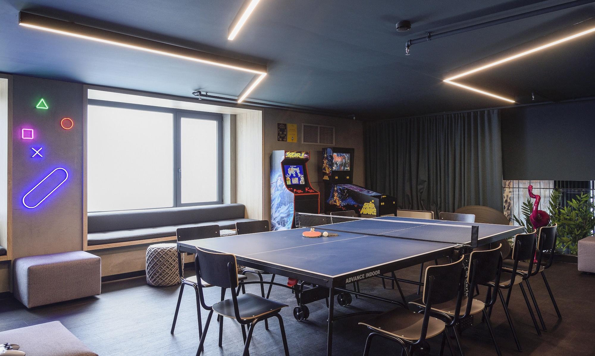 Onoma Hotel 塞萨洛尼基 外观 照片 The games room at the University of Westminster